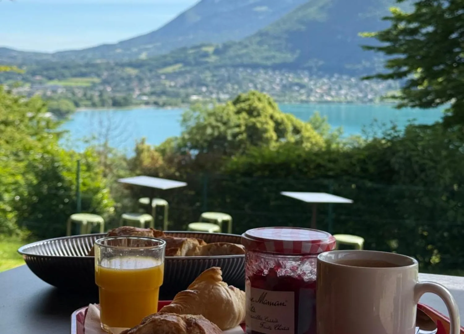Auberge De Jeunesse Hi Annecy Hostel